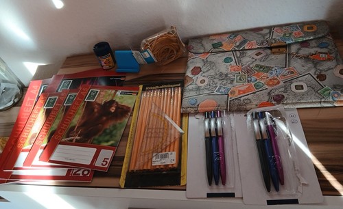 Schulbedarf set hefte - schulbedarf, set: